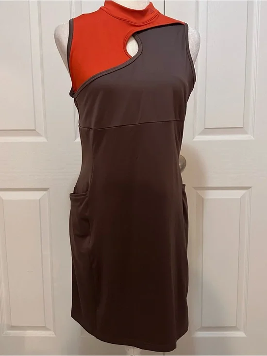 Adidas dress - Picture 1 of 10